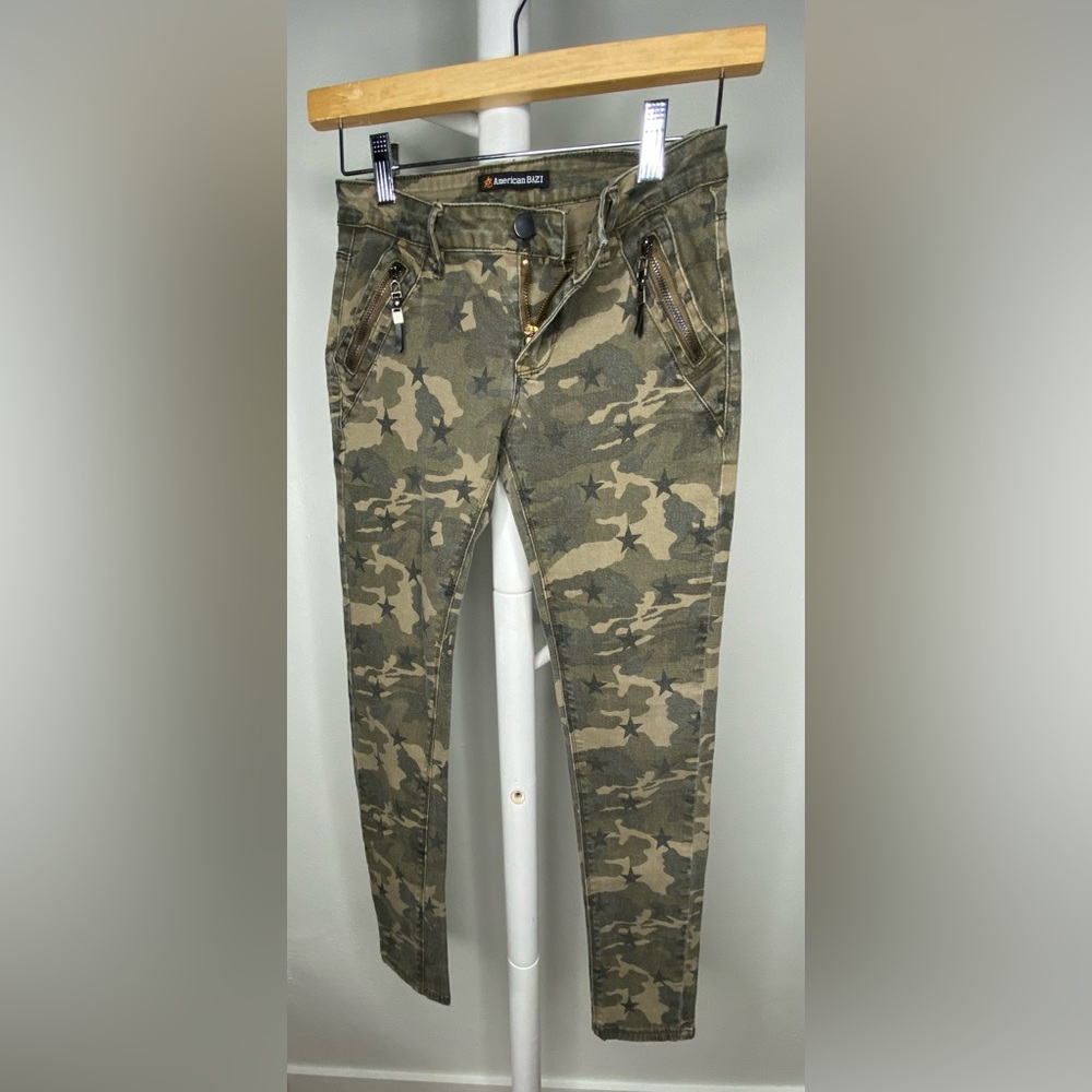Camouflage Slim Juniors Size 3